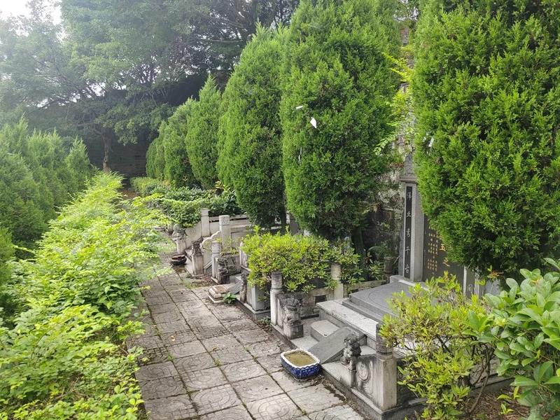 重庆陵园价格的现状和影响